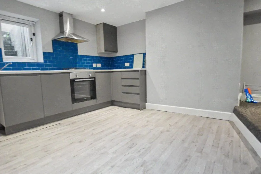 Roseneath Place, Leeds, LS12, photo 11