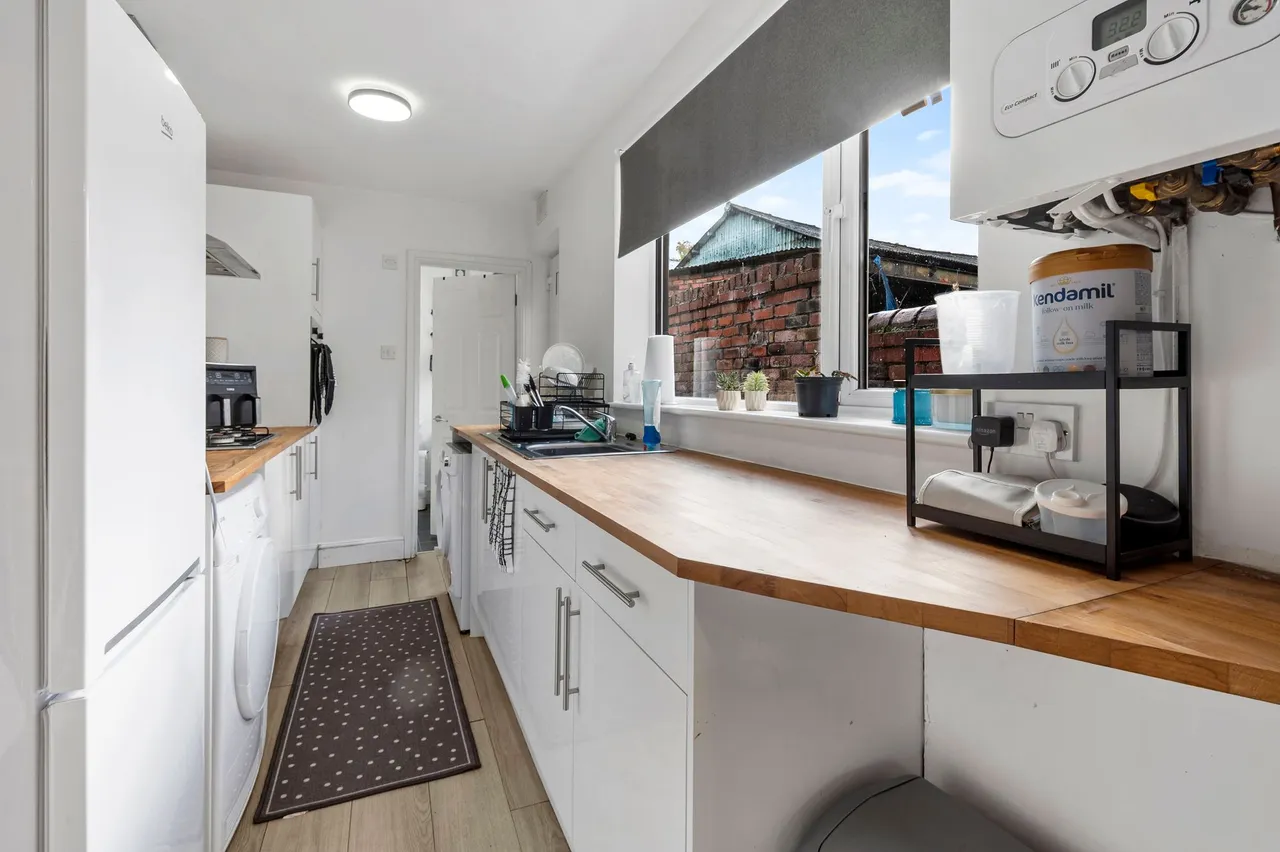 Crowther Street, St. Helens, WA10, photo 4