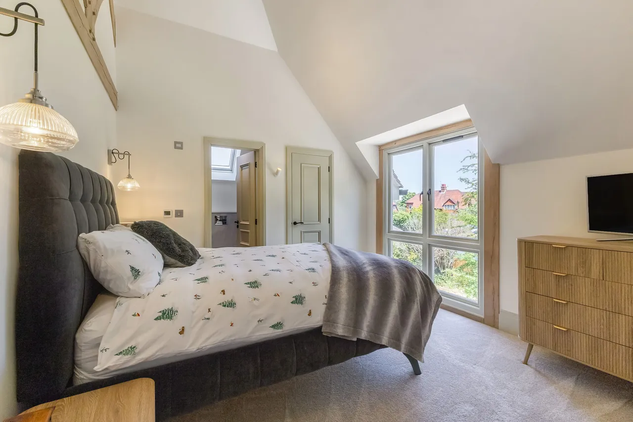 Smugglers Way, Farnham, GU10, photo 12