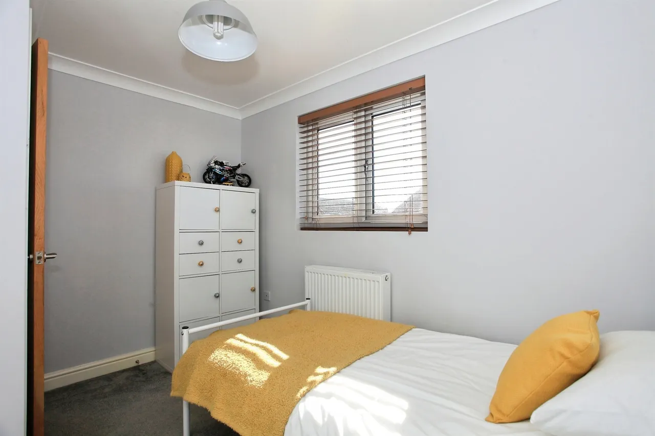 Ullswater Avenue, Peterborough, PE4, photo 24