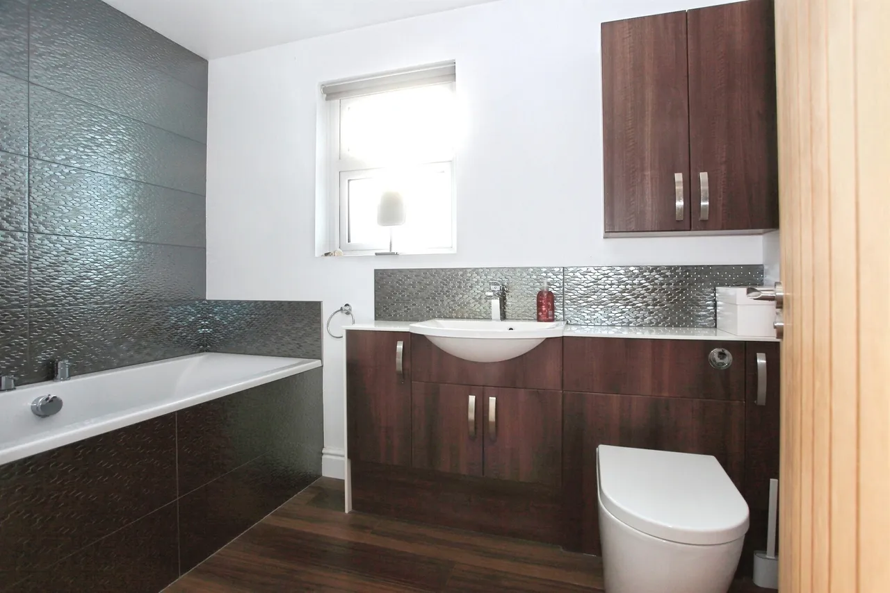 Ullswater Avenue, Peterborough, PE4, photo 9