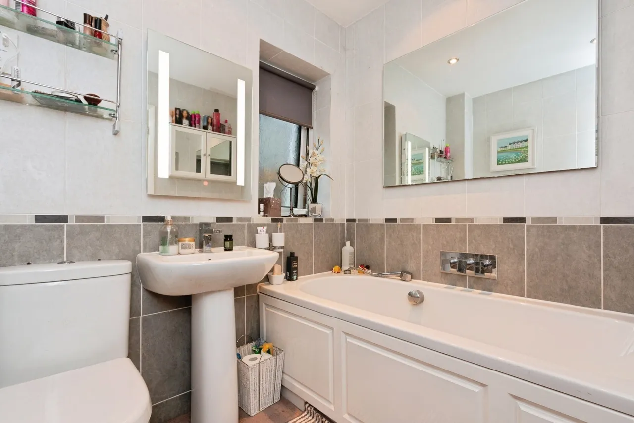 Yockley Close, Camberley, GU15, photo 12