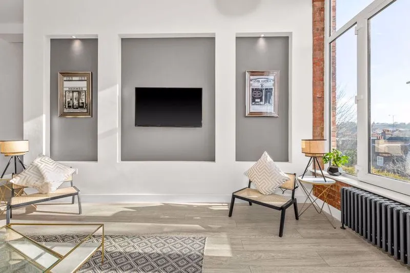 1 bed land for sale — Breton House,Old Bedford Road, Luton LU2 7PD