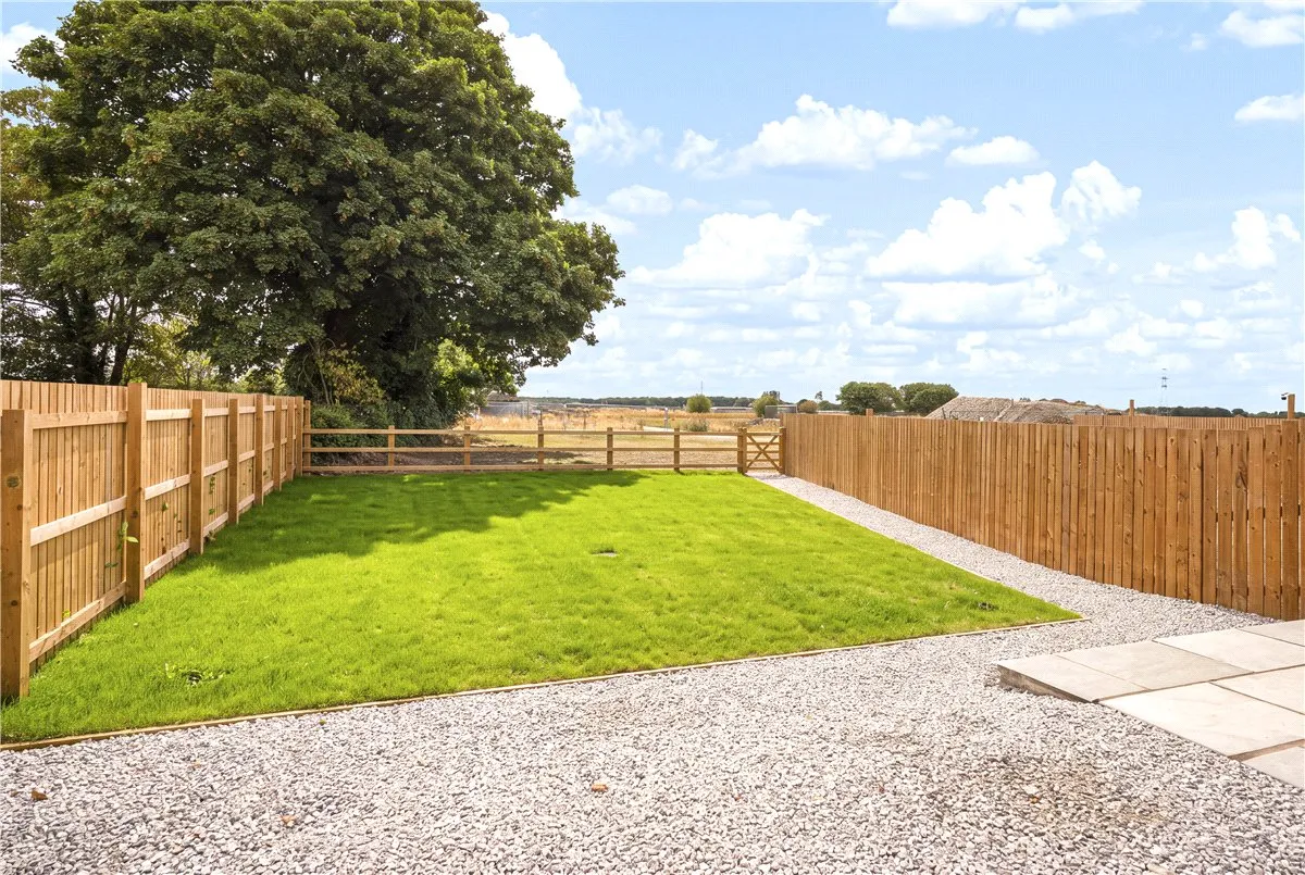 Camela Lane, Camblesforth, YO8, photo 10