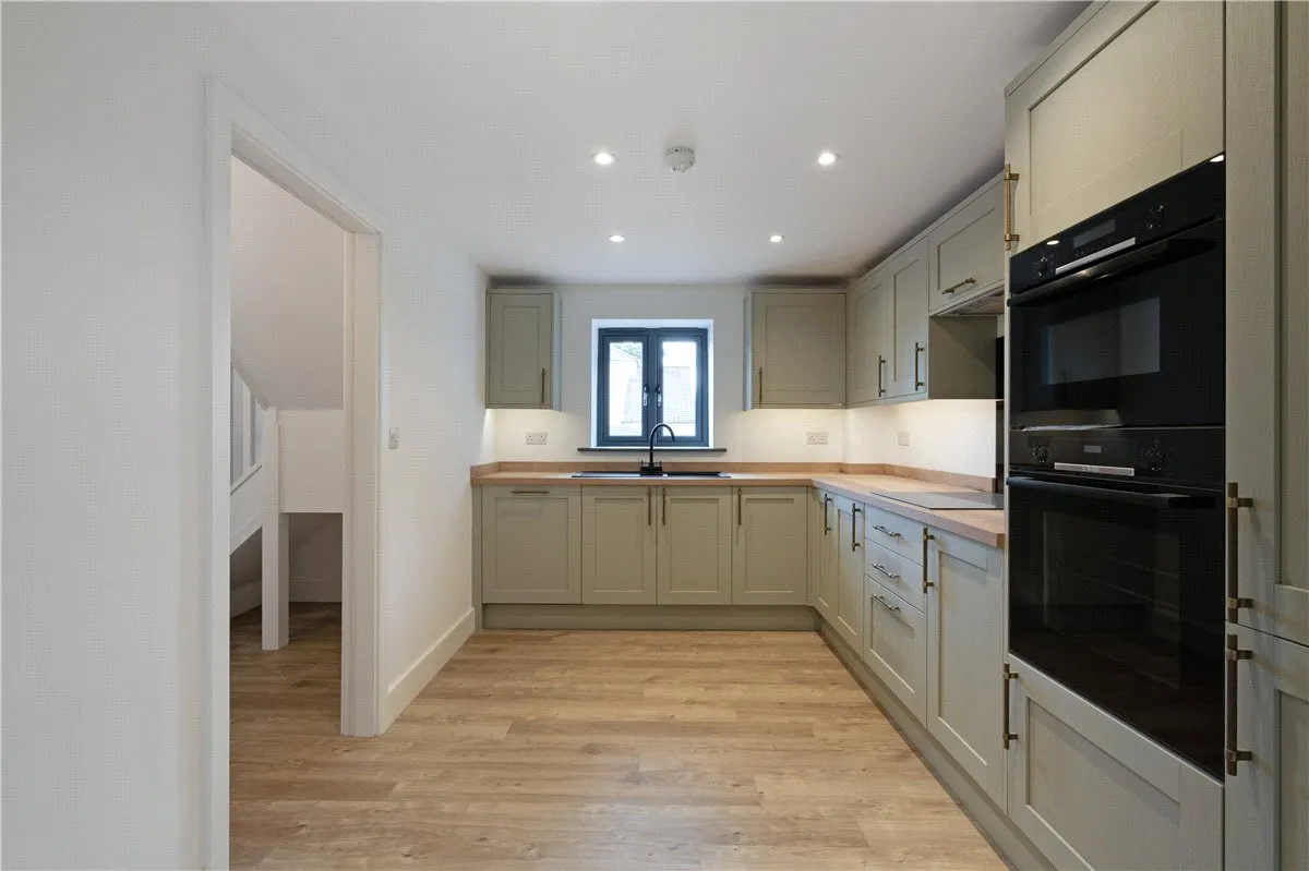 Camela Lane, Camblesforth, YO8, photo 5