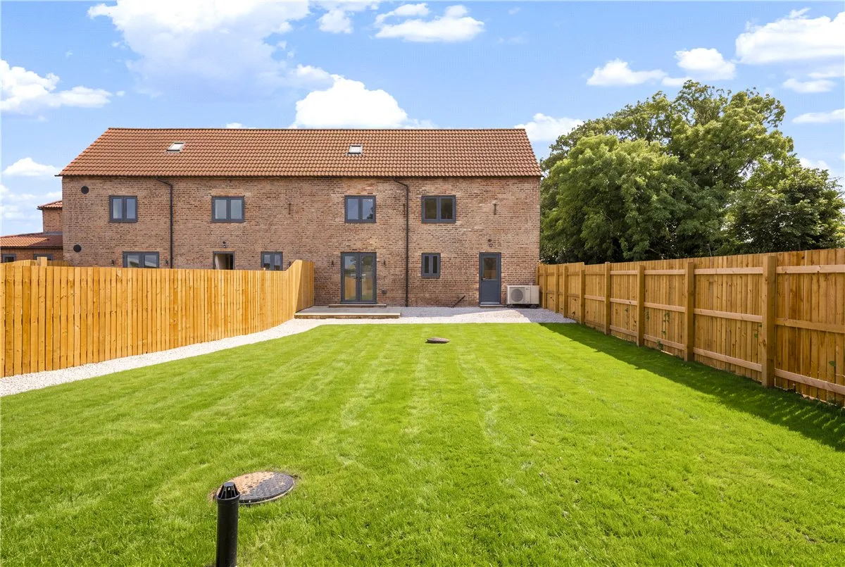 Camela Lane, Camblesforth, YO8, photo 11