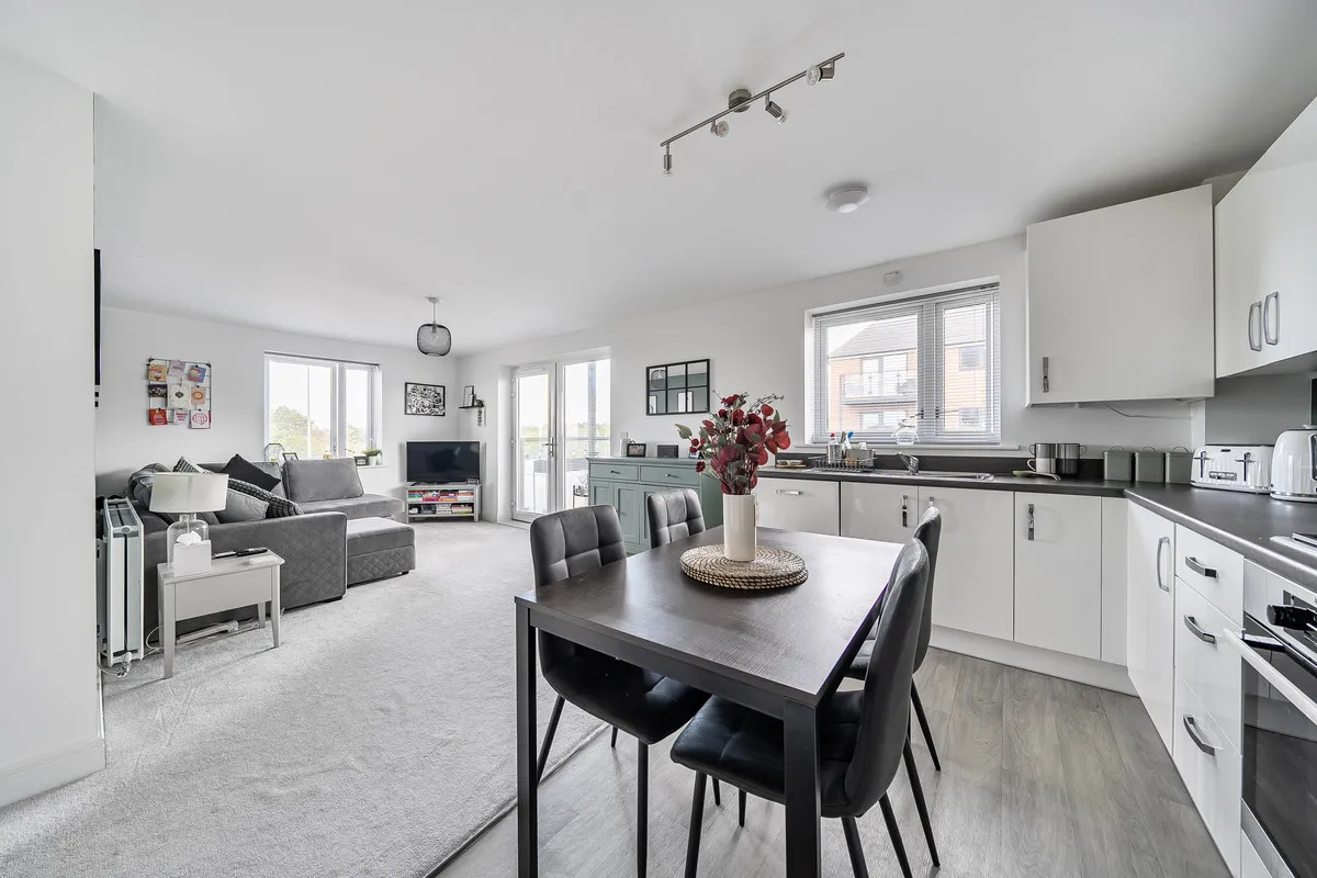 2 bed flat for sale, Milton Keynes, MK4