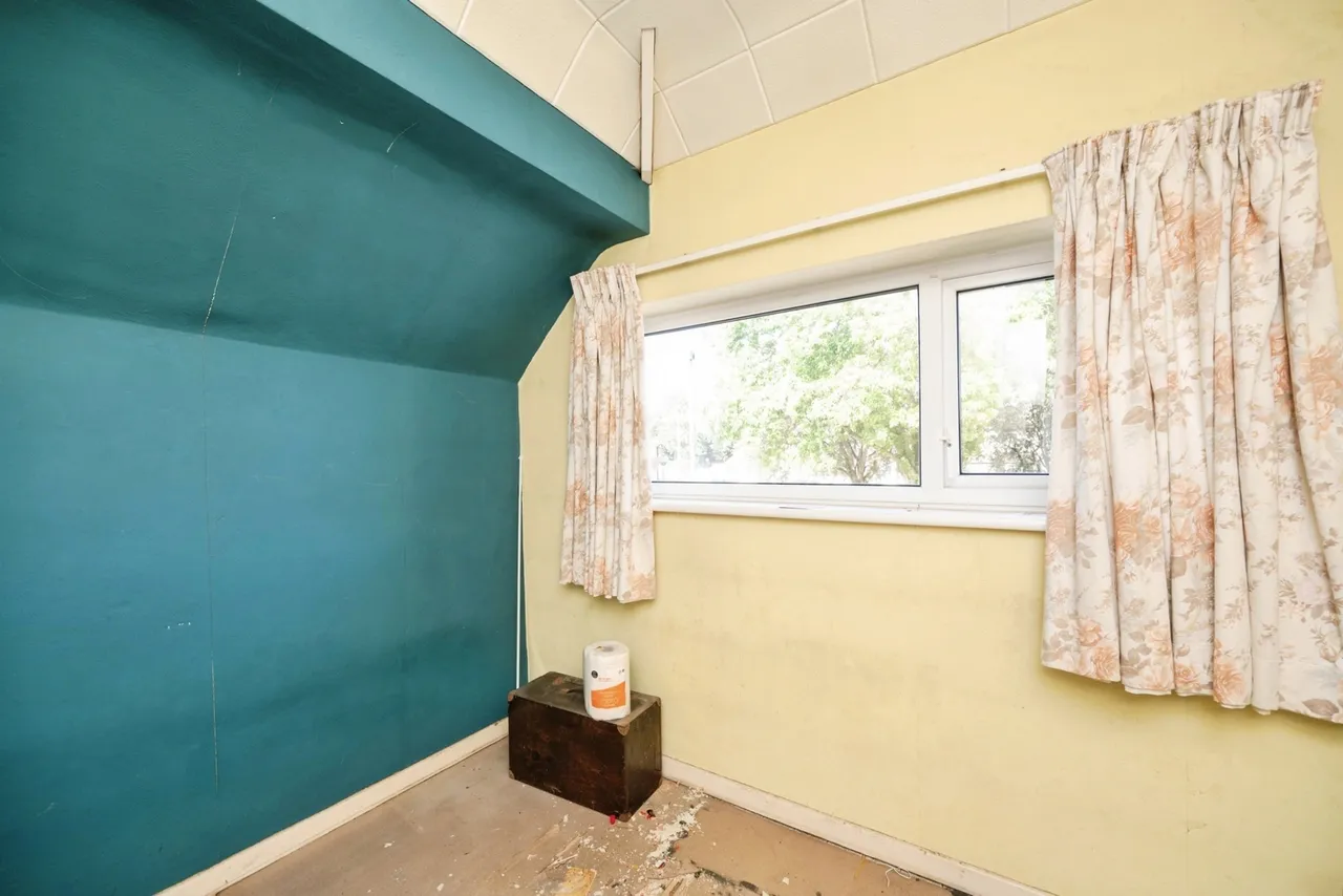 Fairbourne Avenue, Rowley Regis, B65, photo 9