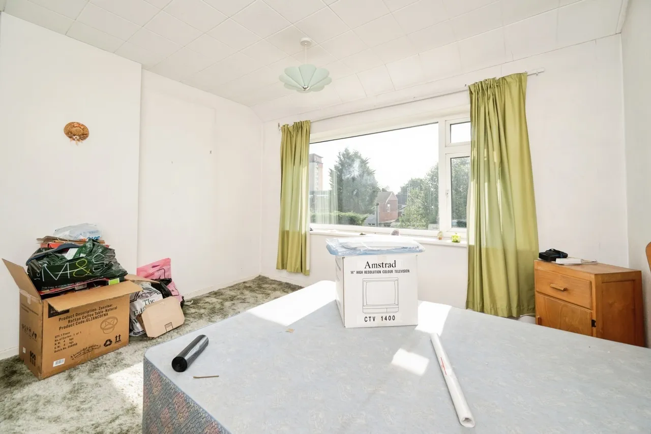 Fairbourne Avenue, Rowley Regis, B65, photo 21