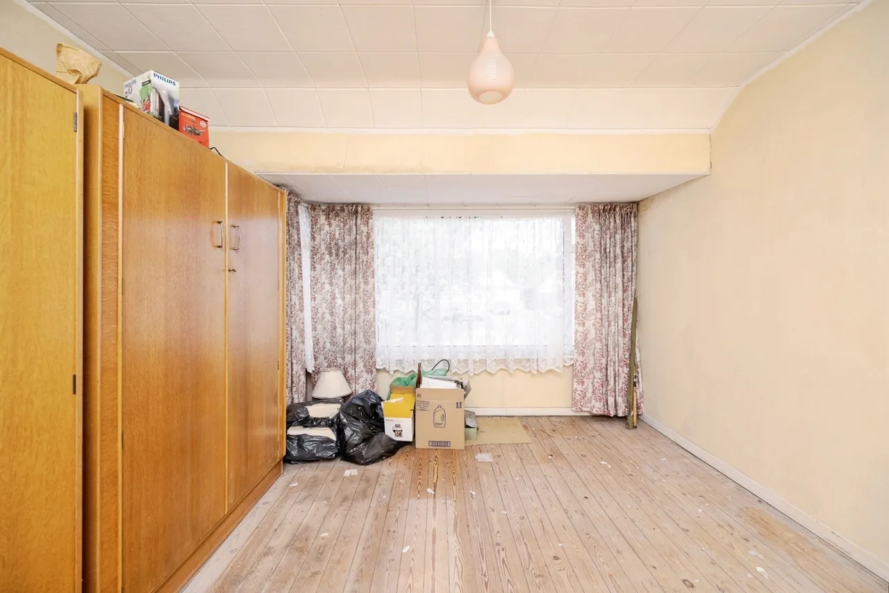 Fairbourne Avenue, Rowley Regis, B65, photo 24