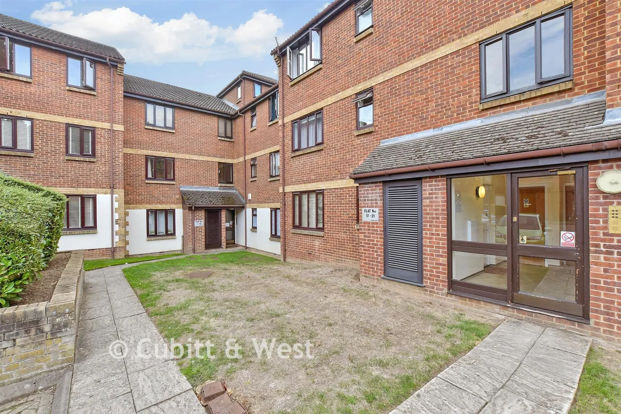 Kirk Rise, Sutton, SM1, photo 16