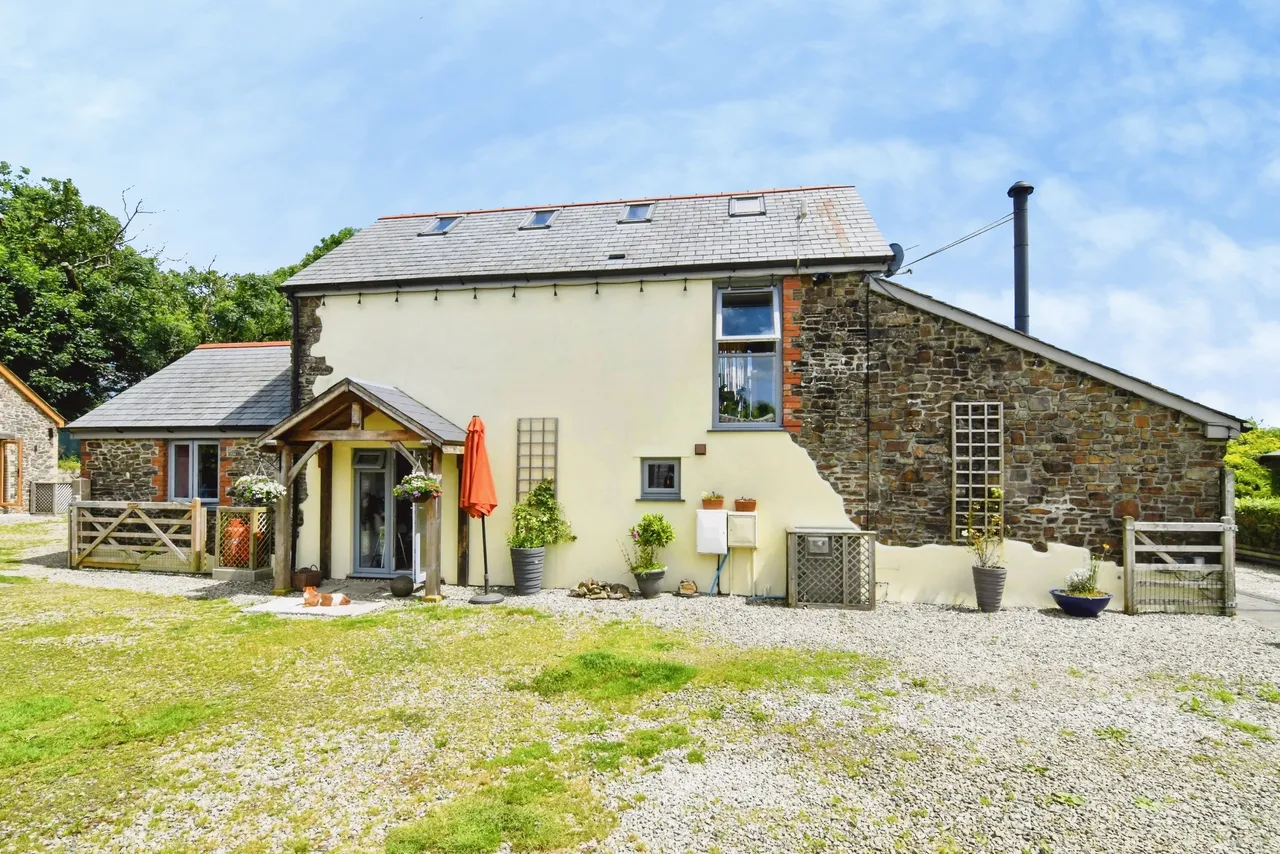 3 bed house for sale, Magnolia Barn, Holsworthy, EX22