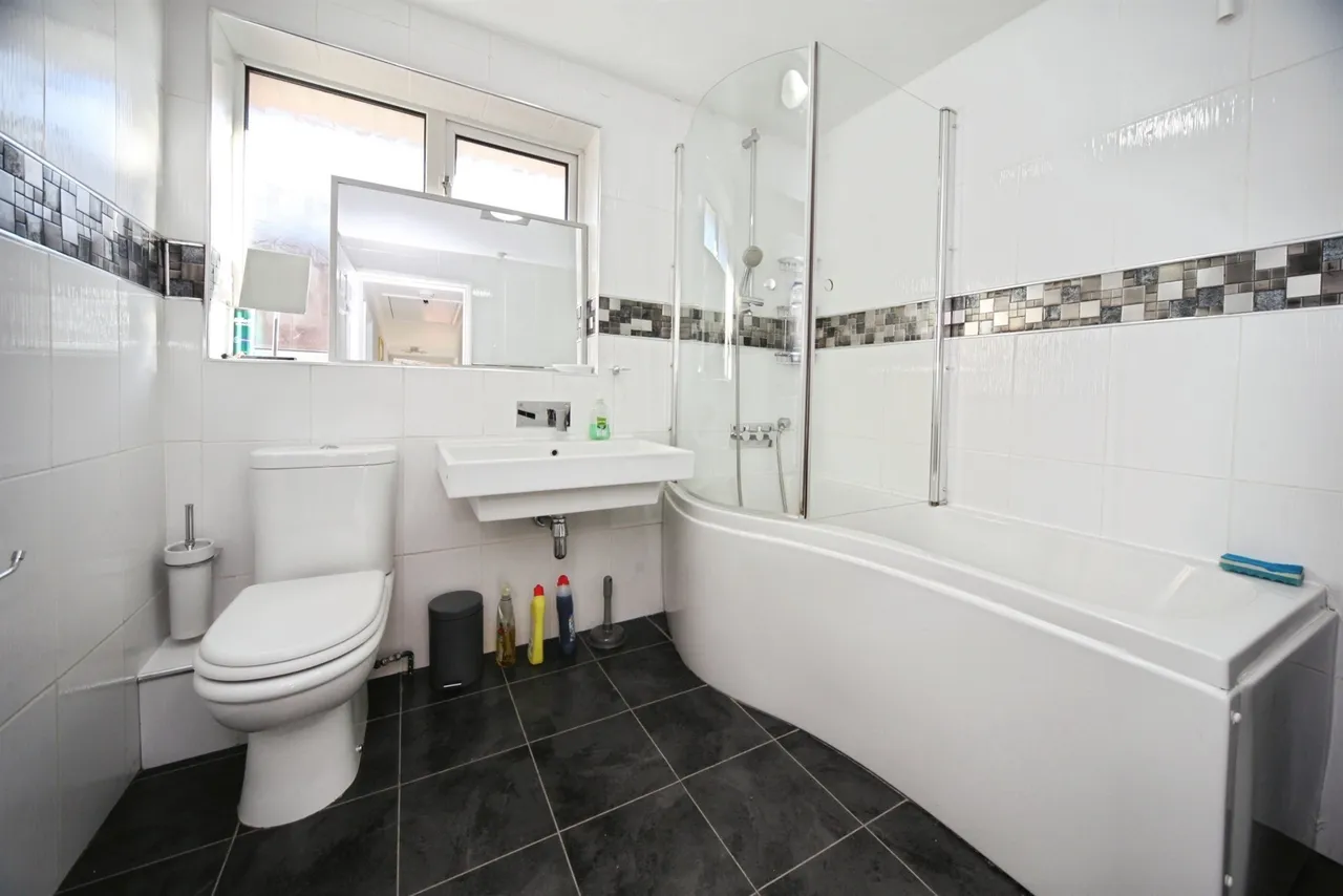 Capron Road, Luton, photo 10