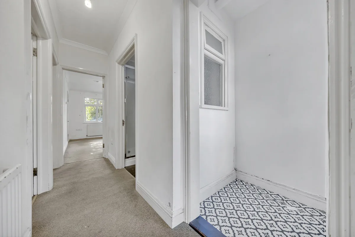 London Road, Romford, RM7, photo 15