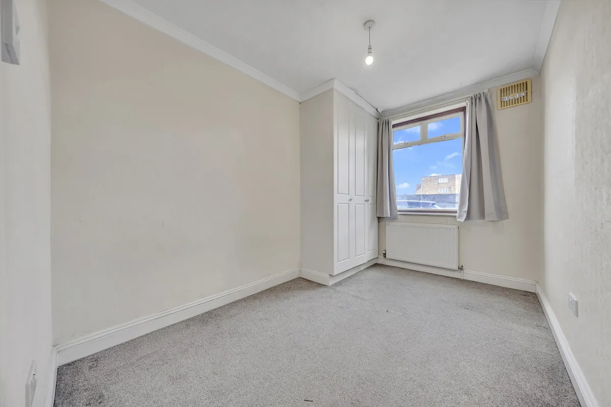 London Road, Romford, RM7, photo 12
