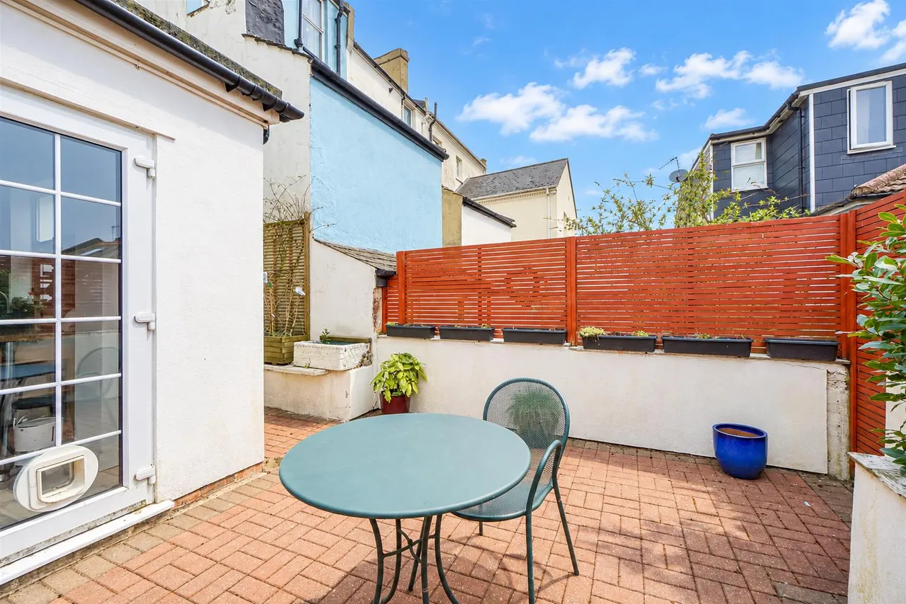Whitefriars Road, Hastings, photo 5
