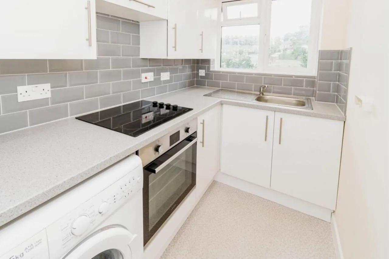 Sedgwick Road, Bishopstoke, Eastleigh, photo 3
