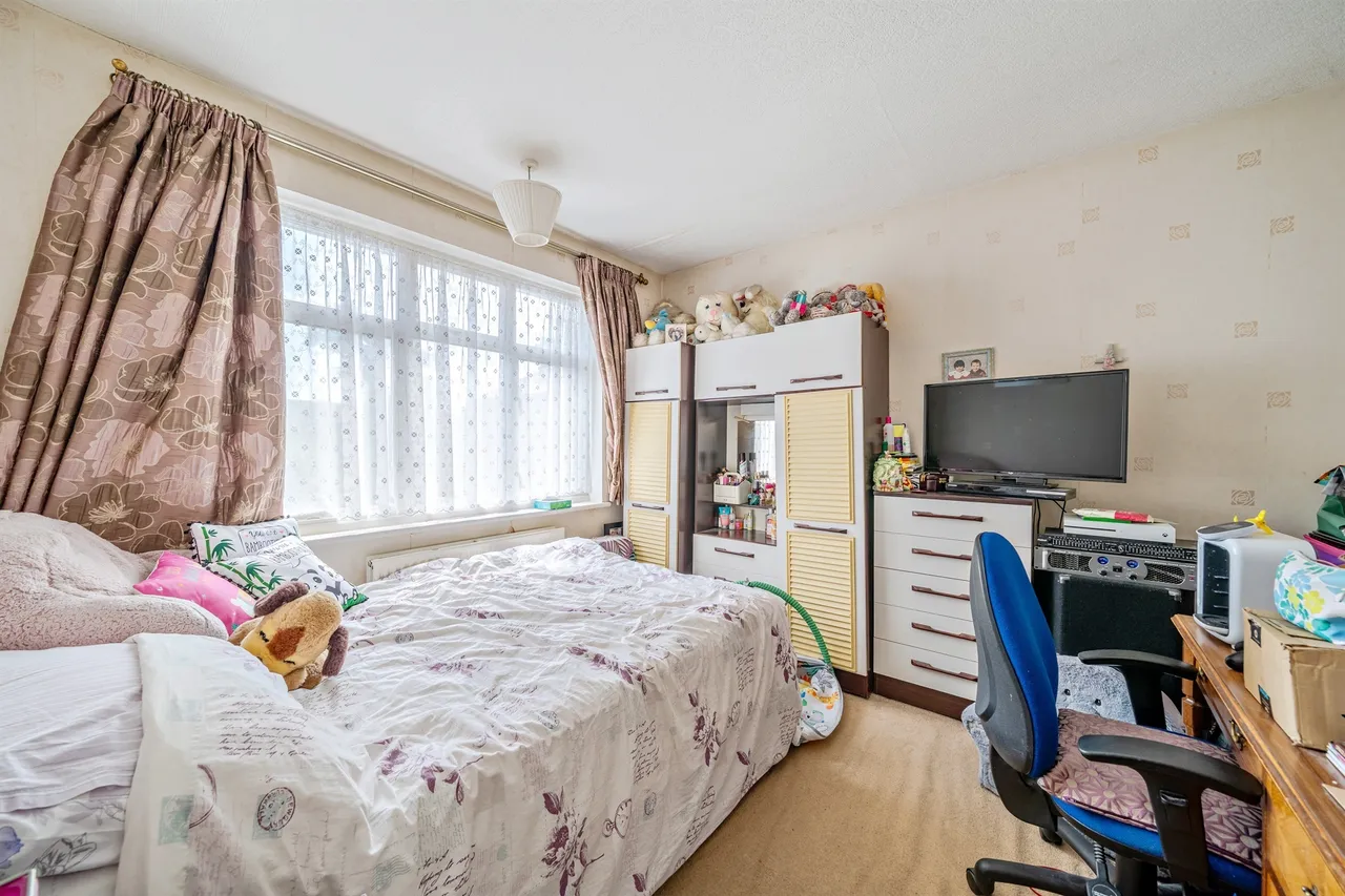 Palmerston Road, London, photo 6