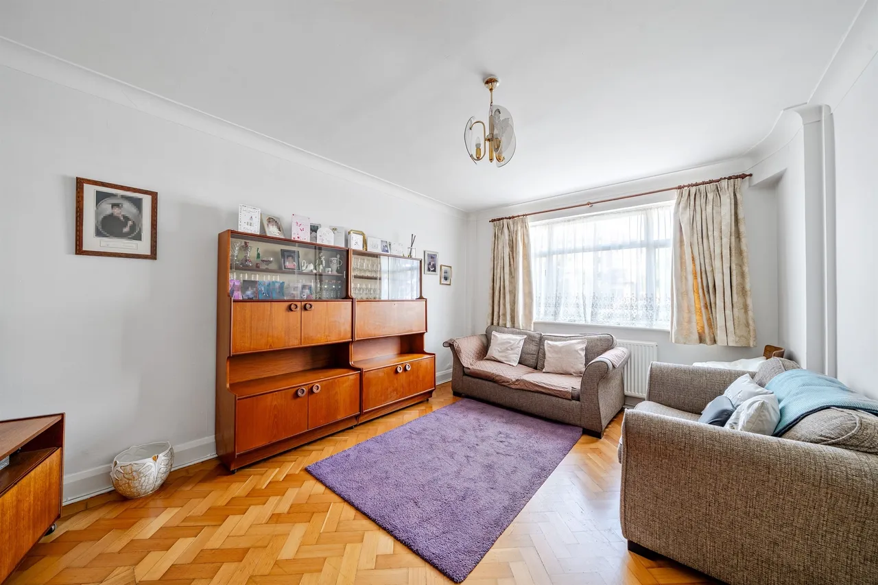 Palmerston Road, London, photo 12