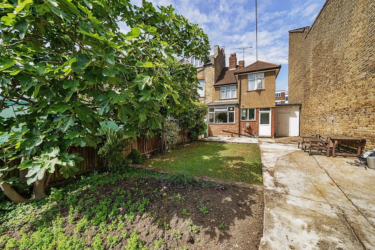 Palmerston Road, London, photo 7