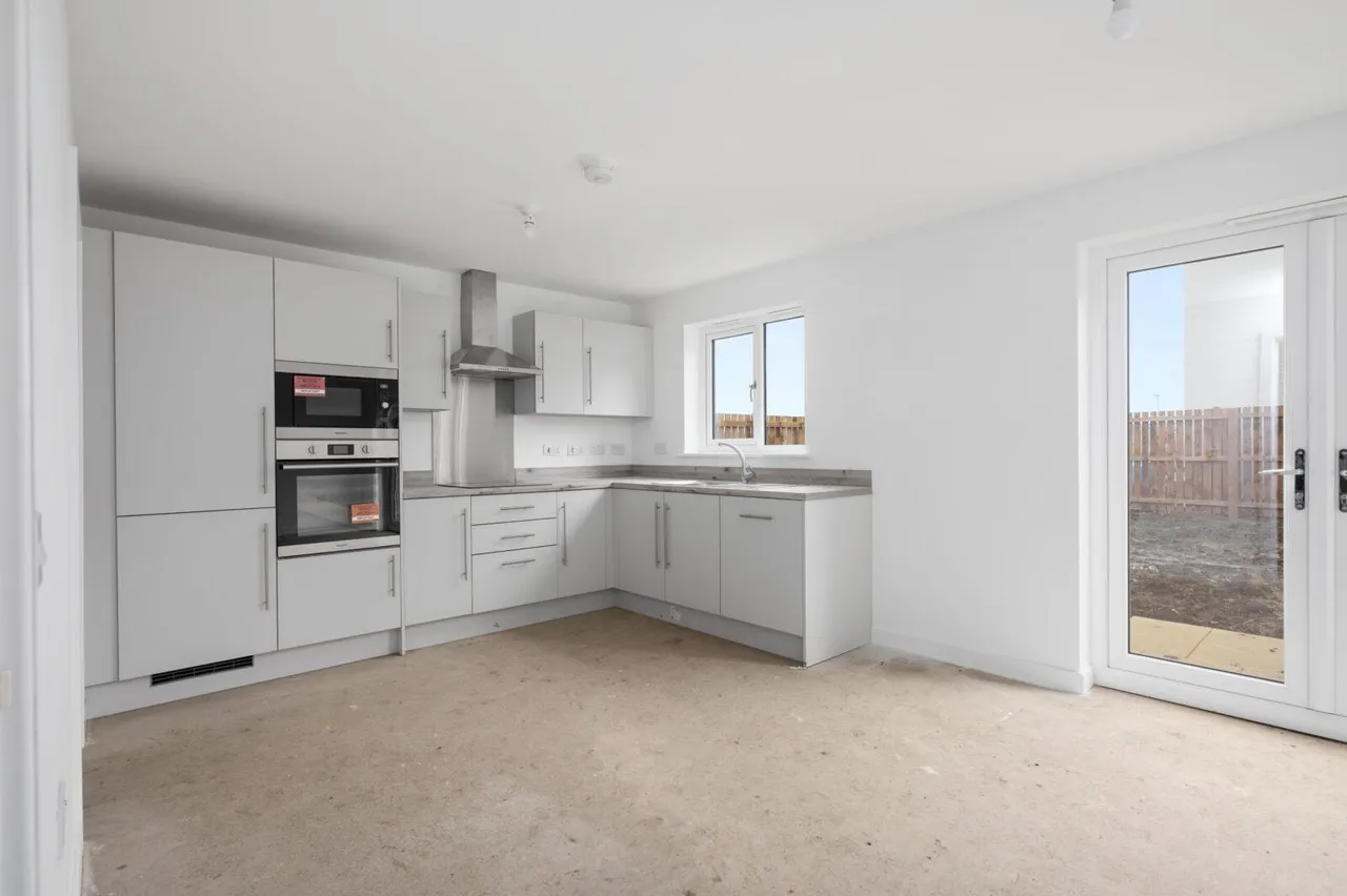 Daffodil Drive, Robroyston, G33 6PQ, photo 17