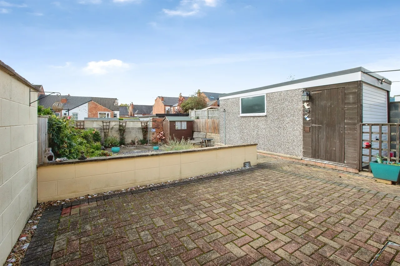 Charles Avenue, Eastwood, NG16, photo 14
