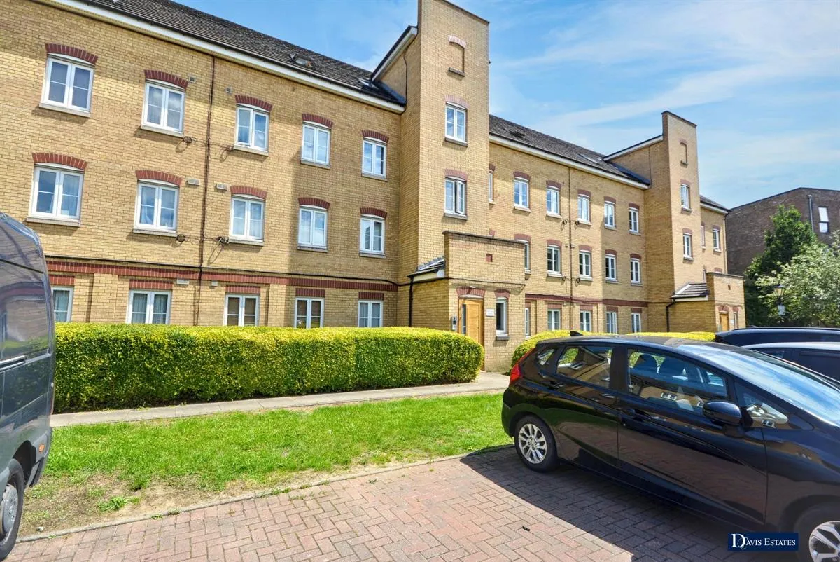 Nyall Court, Gidea Park, Romford, RM2, photo 14