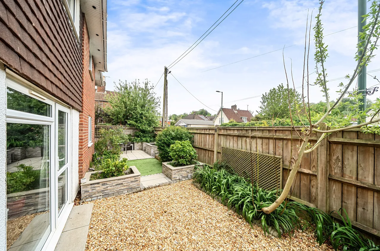Chapel Road, West End, SO30, photo 14