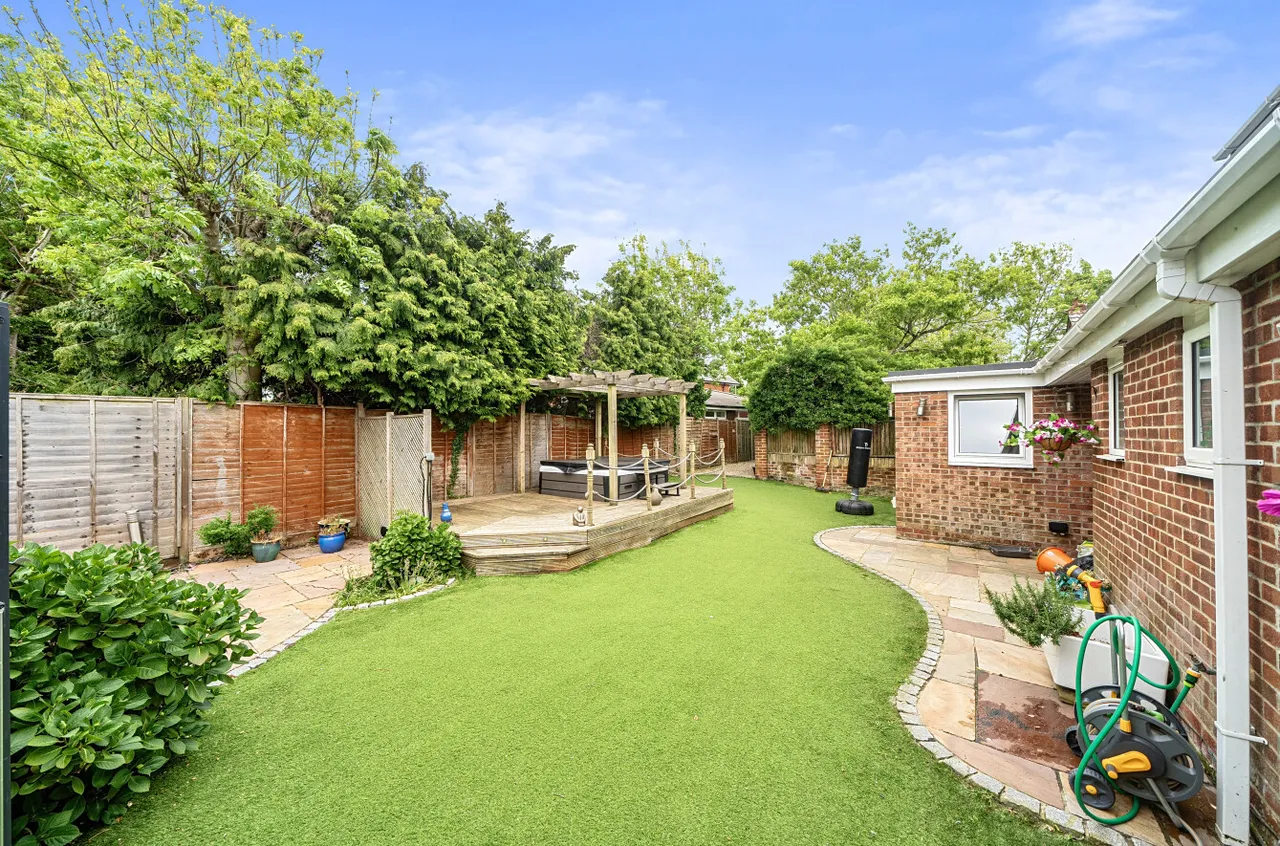 Chapel Road, West End, SO30, photo 15