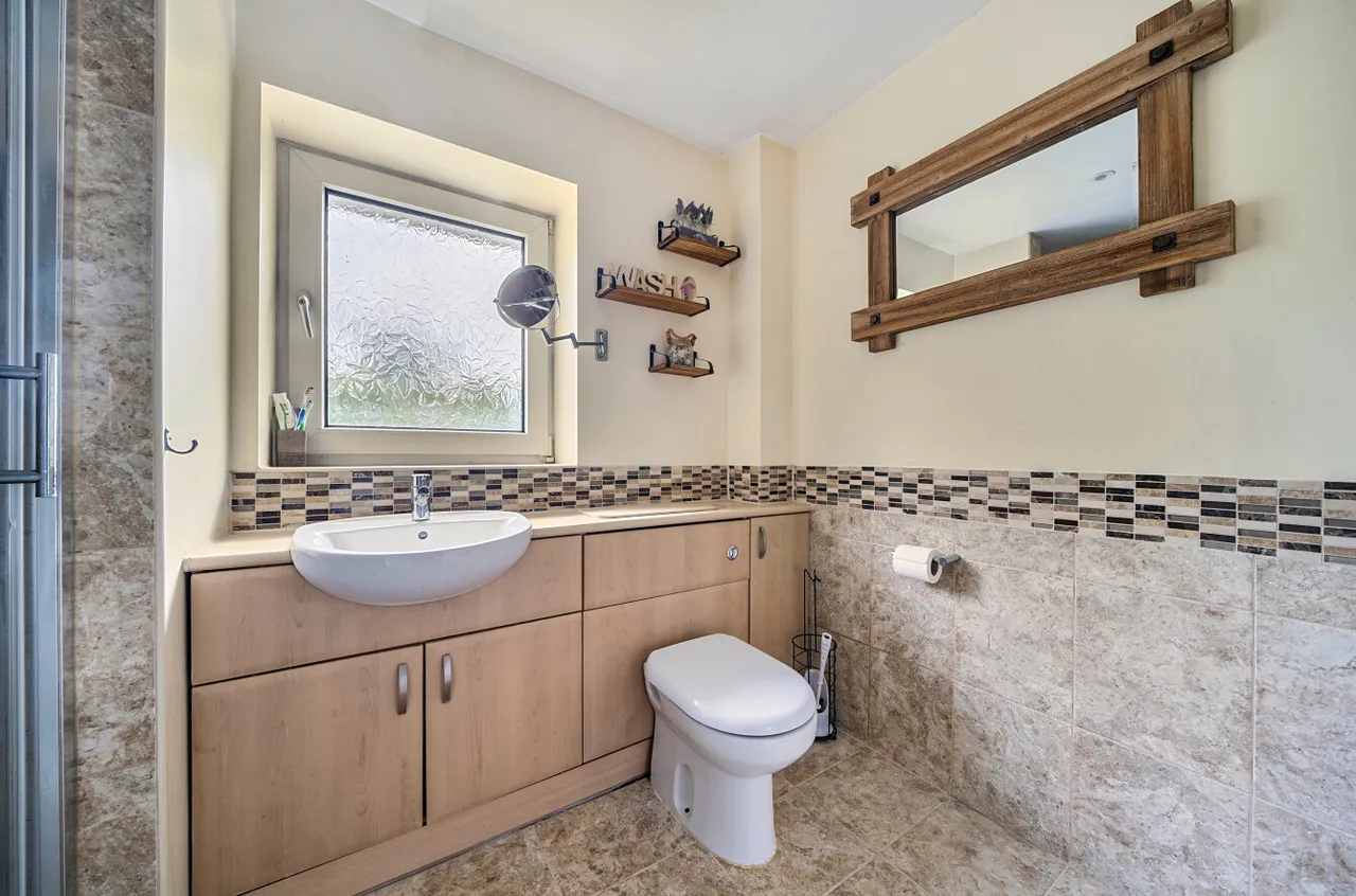 Chapel Road, West End, SO30, photo 10
