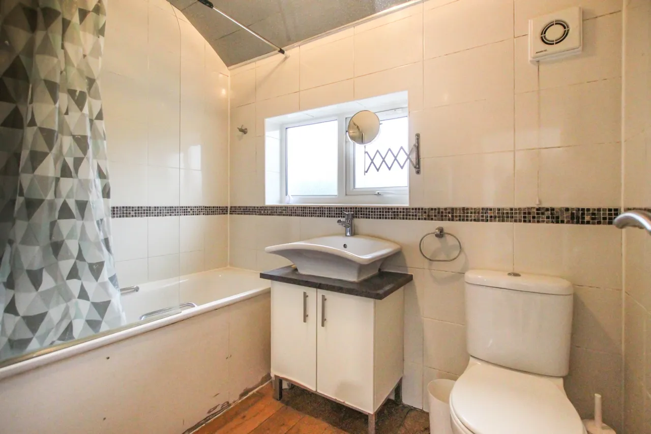 Nelson Road, Hillingdon, UB10, photo 5