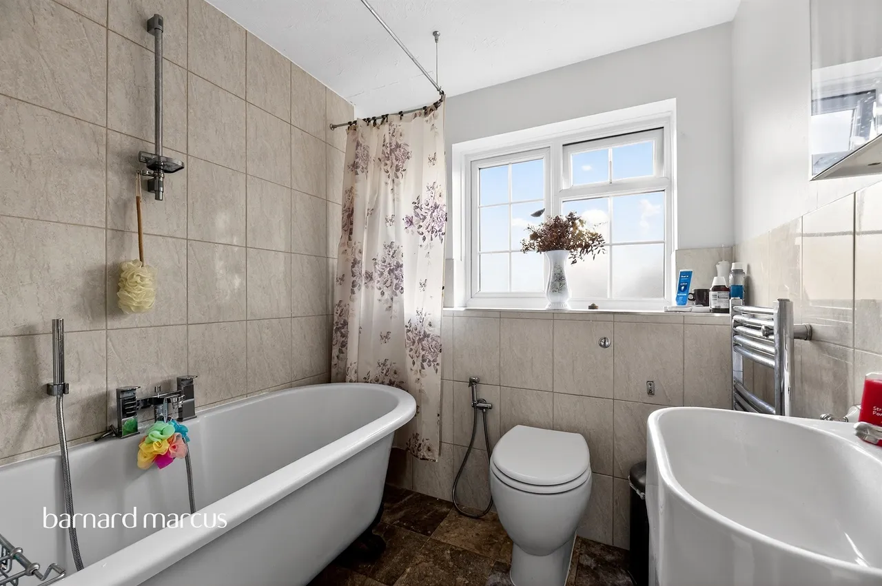 Wilkins Close, Mitcham, photo 12