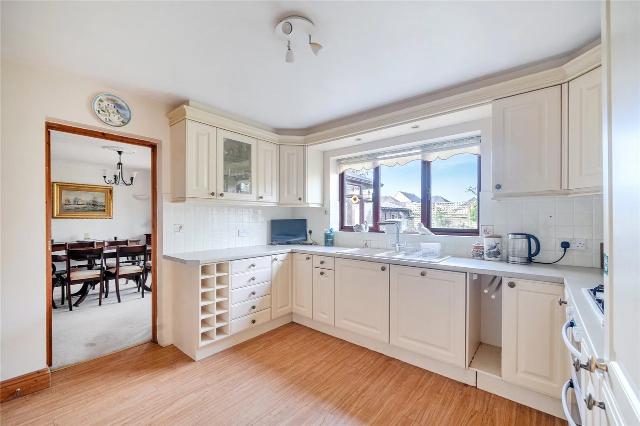 Yaldhurst Lane, Pennington, Lymington, Hampshire, SO41, photo 9
