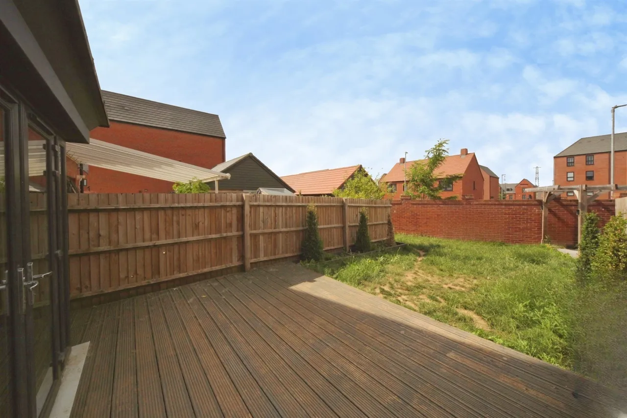 Sallow Field, Houghton Regis, LU5, photo 14