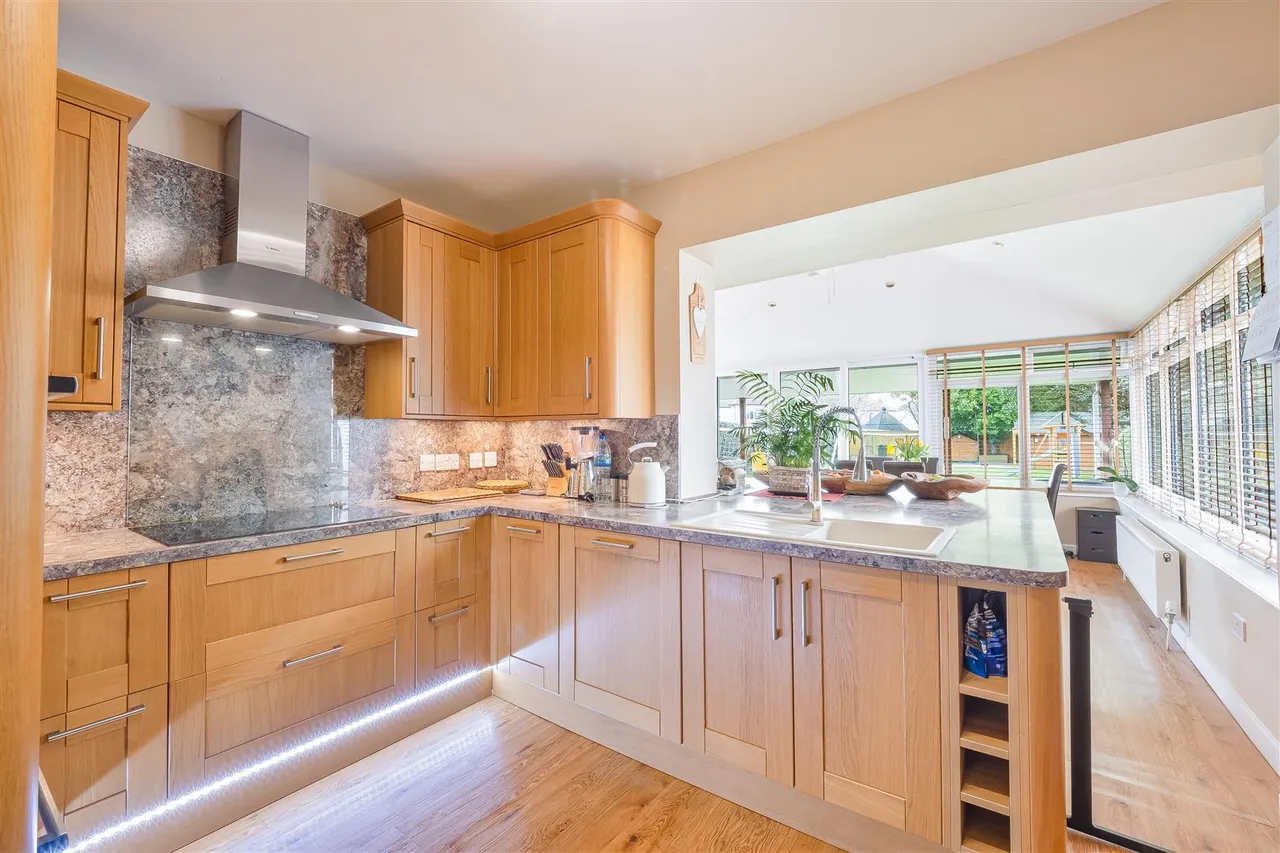 Dorchester Road, Weymouth, DT3 5AT, photo 3