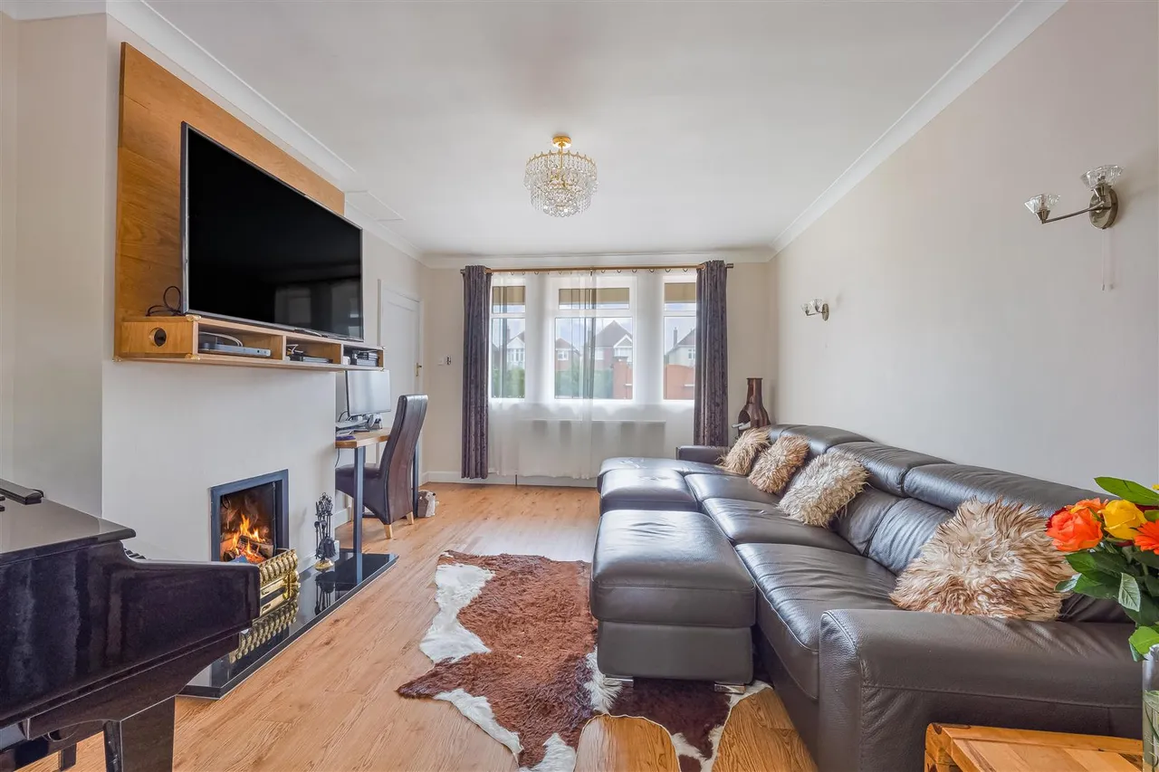 Dorchester Road, Weymouth, DT3 5AT, photo 5
