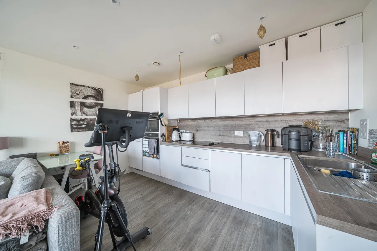 Flat 116, Hawfinch House, 1 Moorhen Drive, London, photo 4
