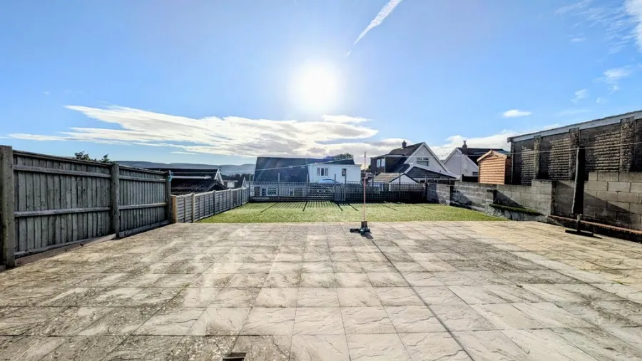 Chester Close, Heolgerrig, photo 17