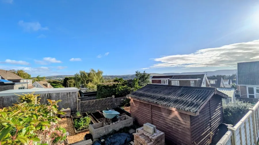 Chester Close, Heolgerrig, photo 18