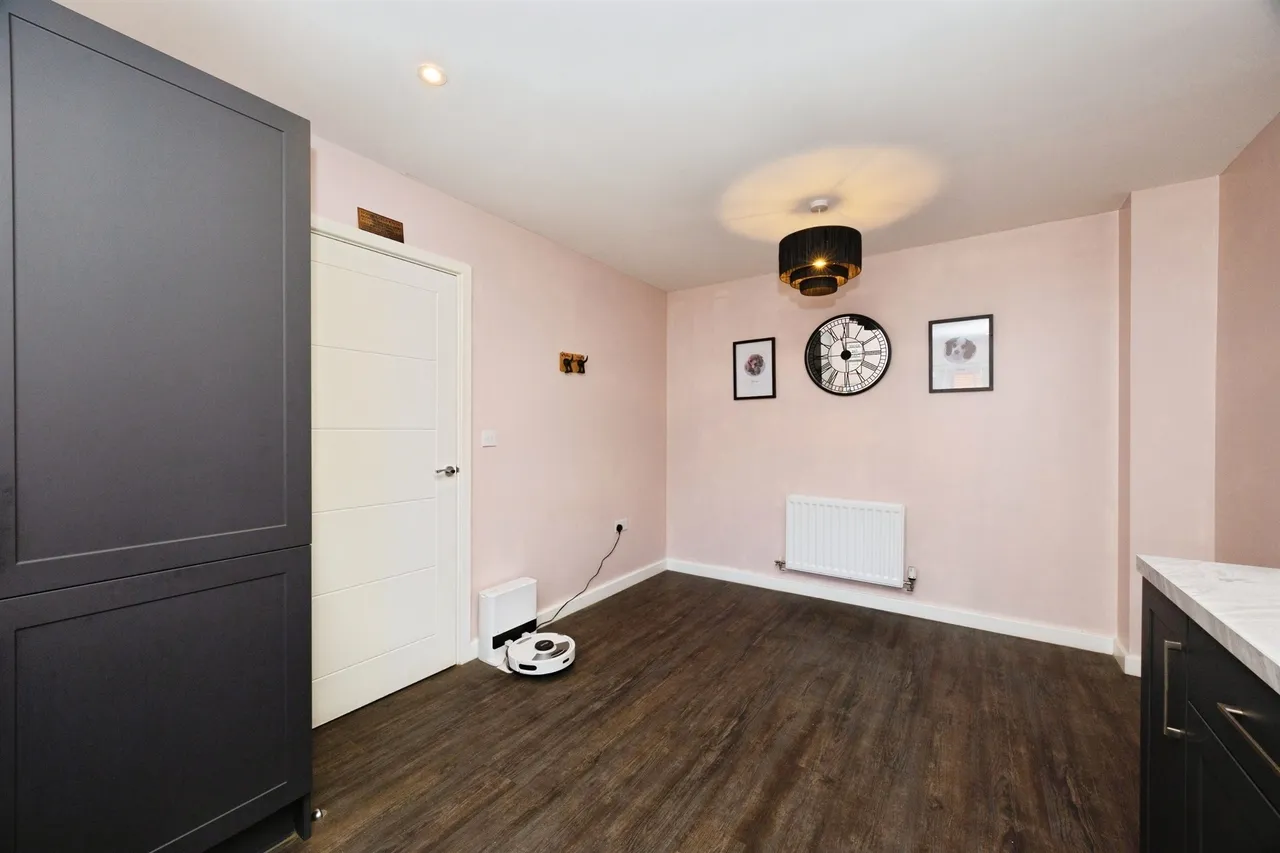 Housemartin Road, Finberry, Ashford, photo 6