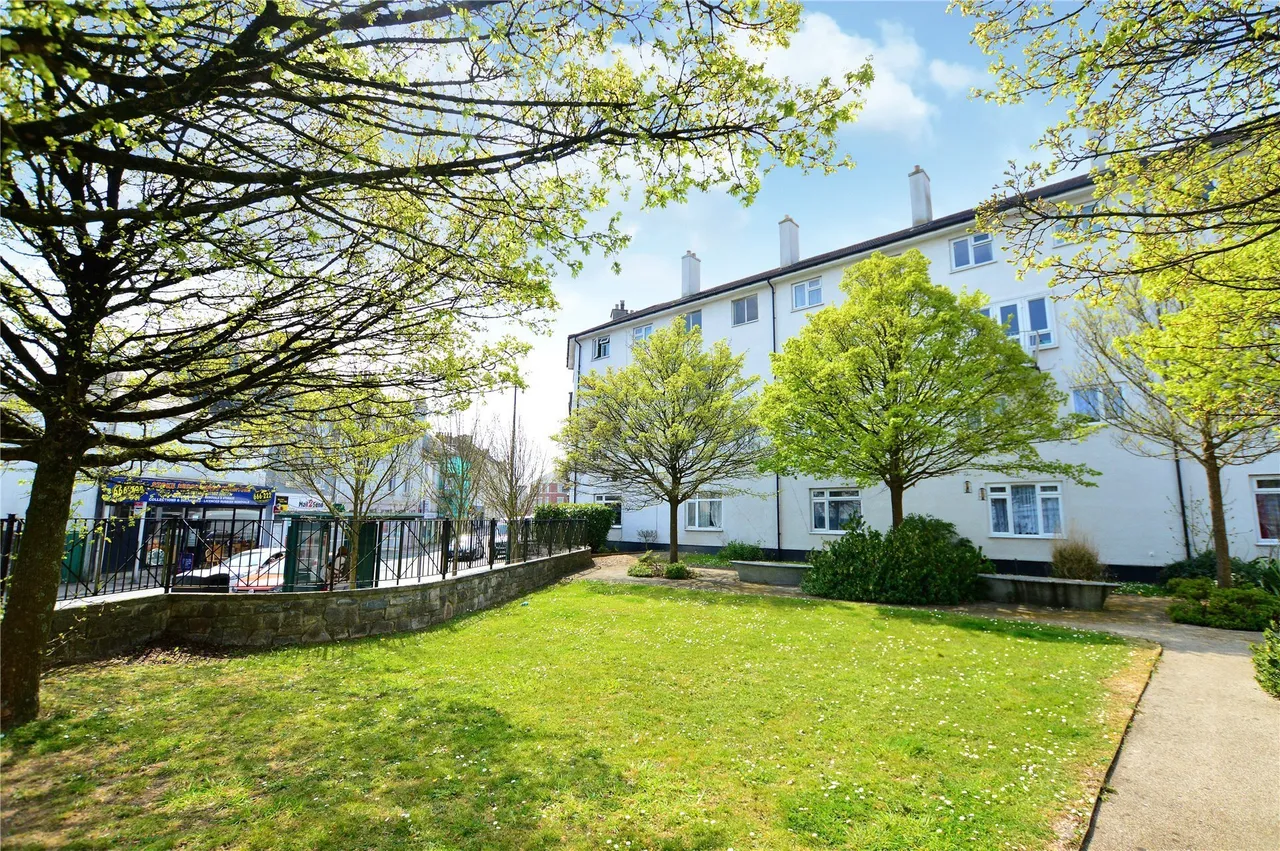 2 bed property for sale — Bromley House, Packington Street, Plymouth, Devon, PL2