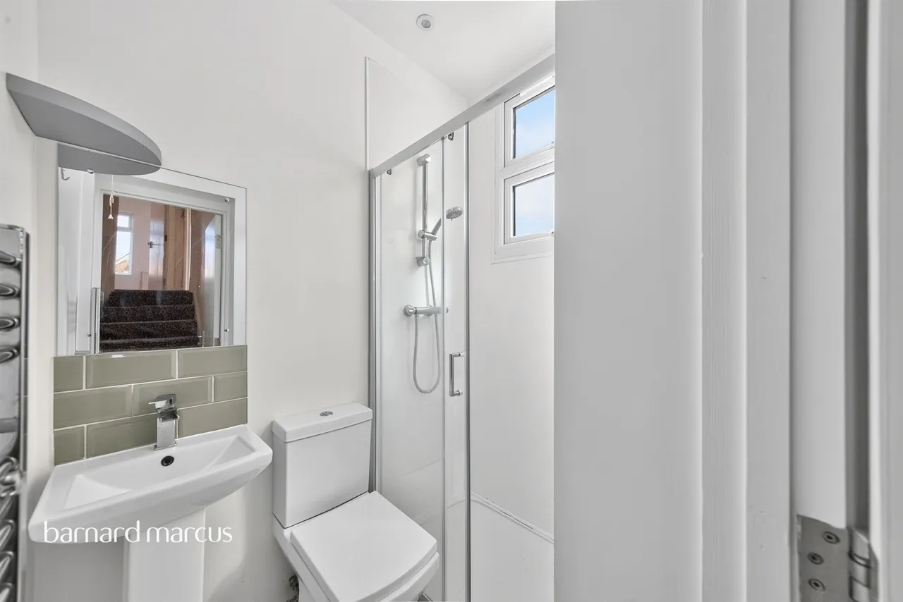 Bellevue Road, London, N11, photo 10