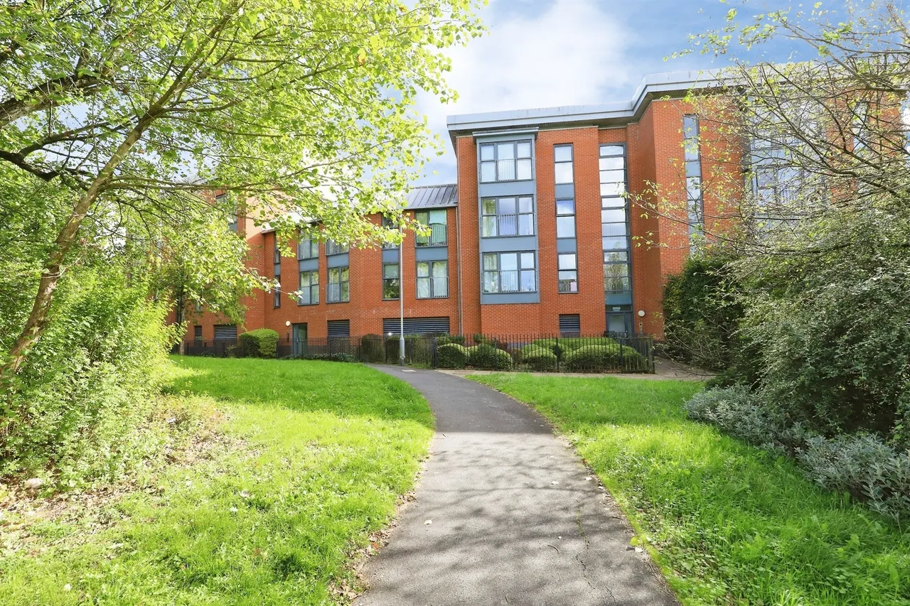 2 bed flat for sale, Rothesay Gardens, Monmore Grange, WV4