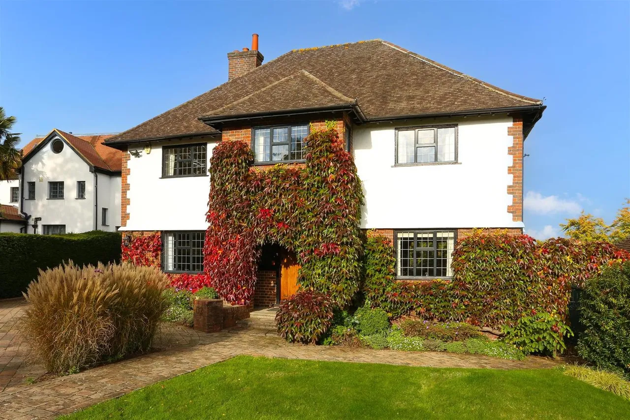 The Warren, Carshalton Beeches, Carshalton, SM5 4EH, photo 28