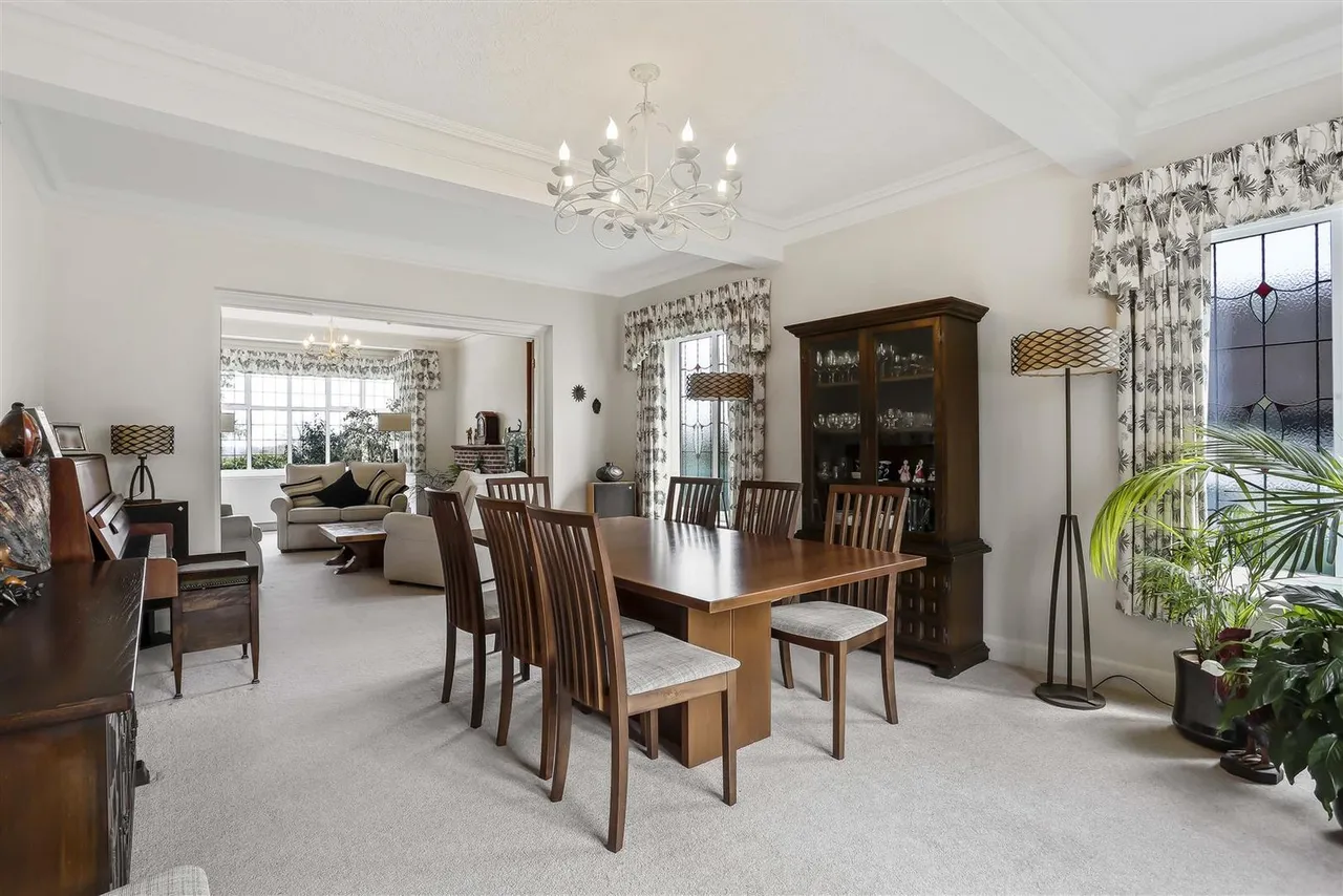 The Warren, Carshalton Beeches, Carshalton, SM5 4EH, photo 10