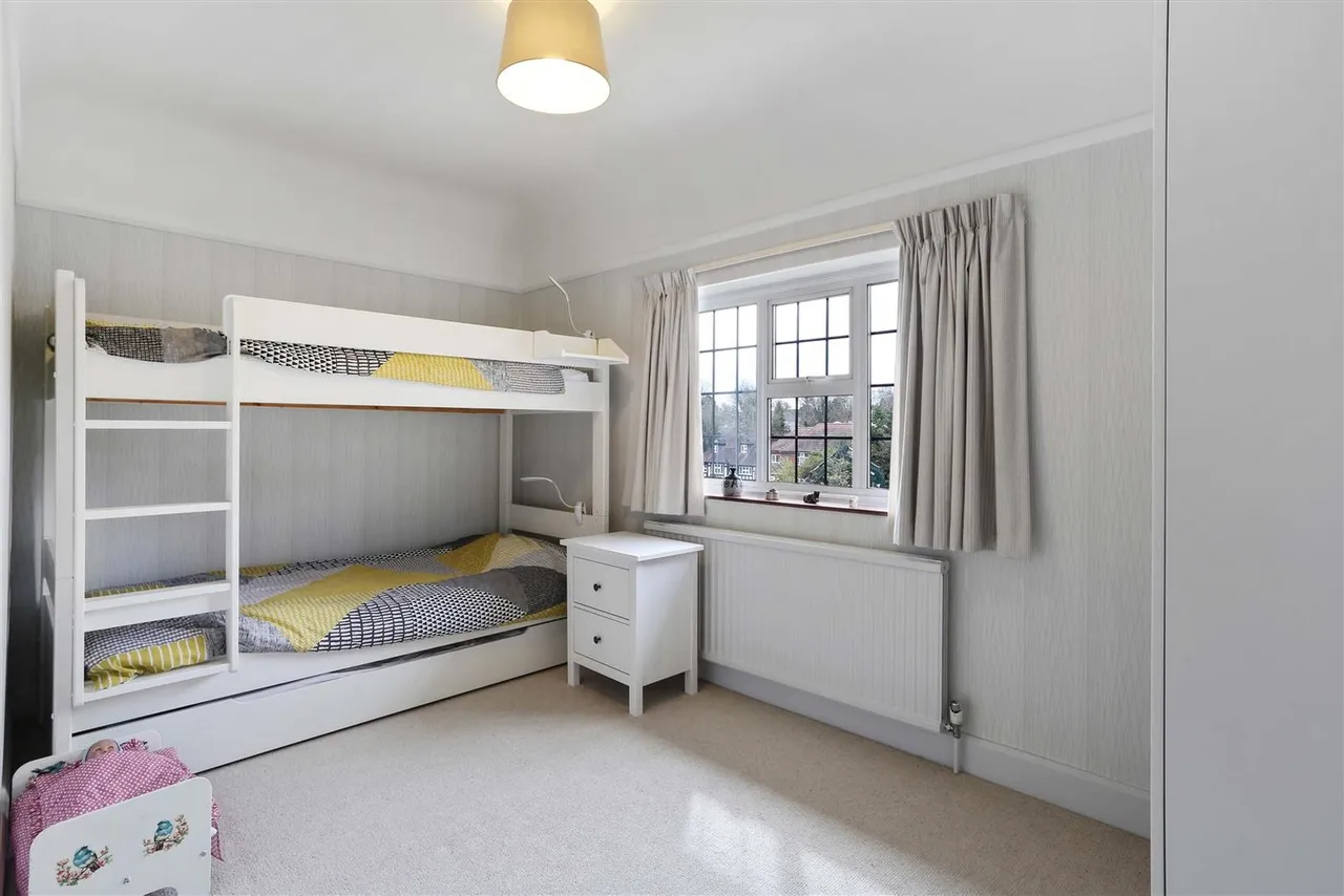 The Warren, Carshalton Beeches, Carshalton, SM5 4EH, photo 26