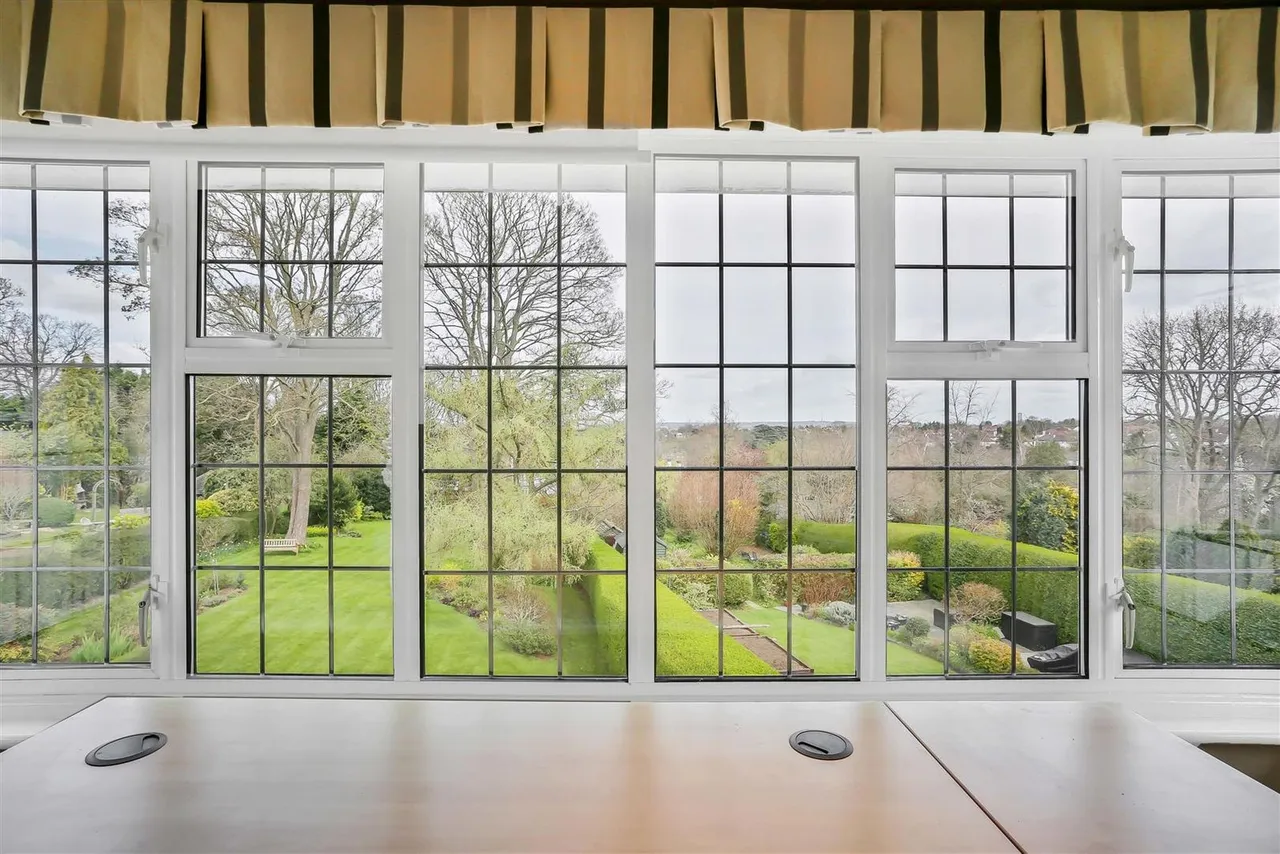 The Warren, Carshalton Beeches, Carshalton, SM5 4EH, photo 19