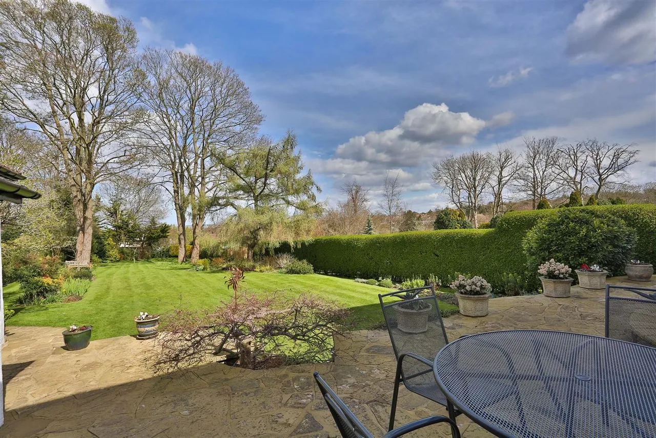 The Warren, Carshalton Beeches, Carshalton, SM5 4EH, photo 16