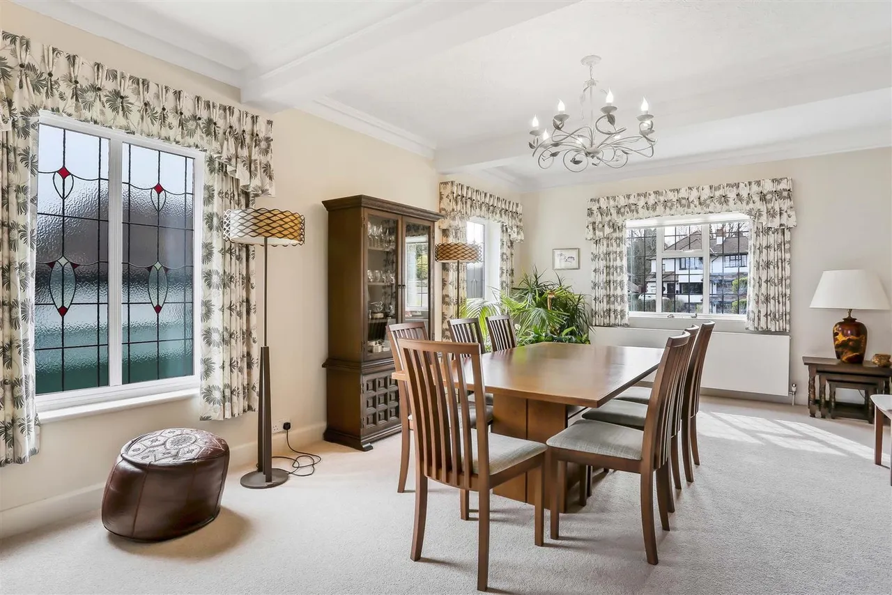 The Warren, Carshalton Beeches, Carshalton, SM5 4EH, photo 9