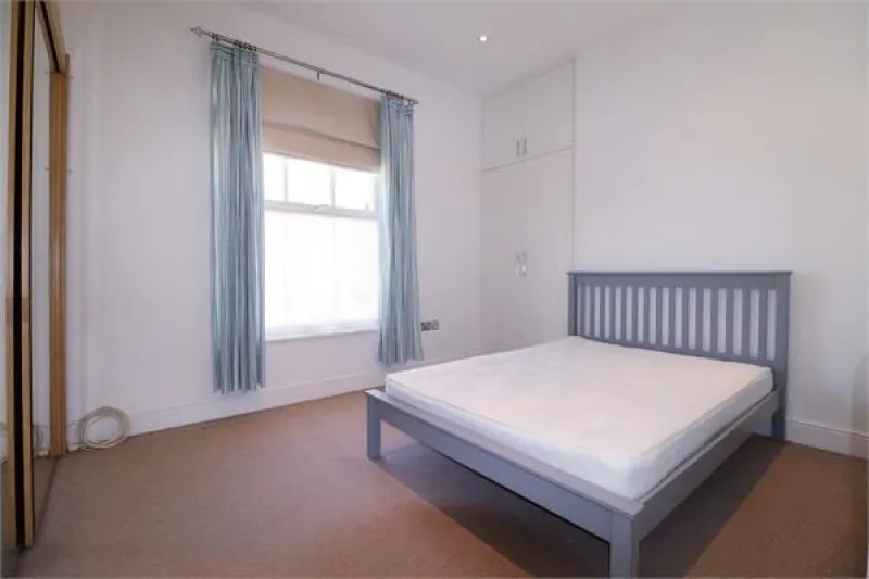 Sloane Court, 28 The Grove, photo 8